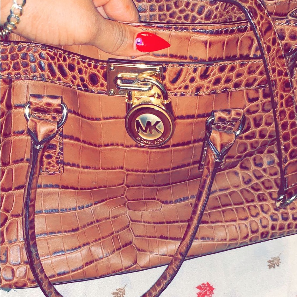 Authentic Michael kors EW Halmiton croc. Satchel